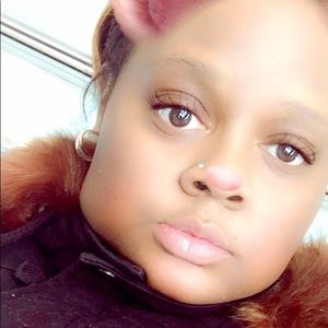 Meet your Posher, Deanna